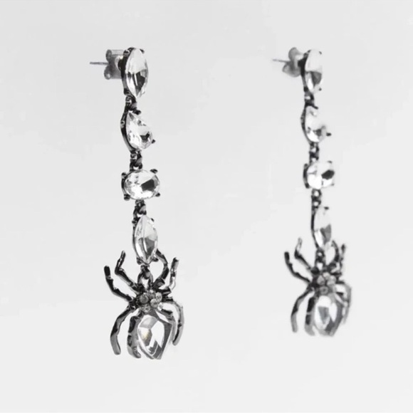 Gothic Spider Crystal Earrings - Picture 2 of 7